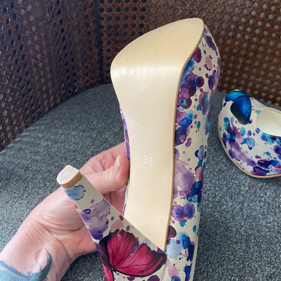 Platform Butterfly Shoes - Picture 5 of 5